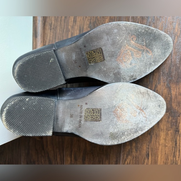 Free People Charm Double V Navy Blue Leather Pointed Toe Boots EUR 38 - Picture 15 of 15